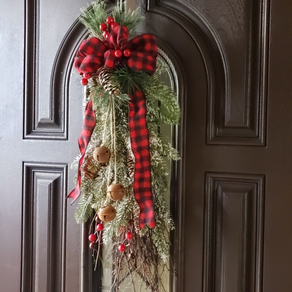 Christmas Holiday Swag Door Hanging Wreath/ Red and Black Buffalo Plaid Ribbon - Picture 4 of 7